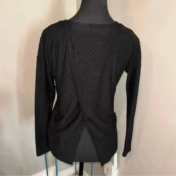 Aritzia - Wilfred  Top - Picture 2 of 7